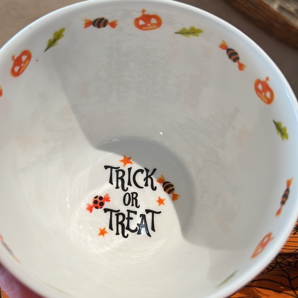 Portobello By Design Happy Halloween Mug (4 available) - Picture 2 of 3